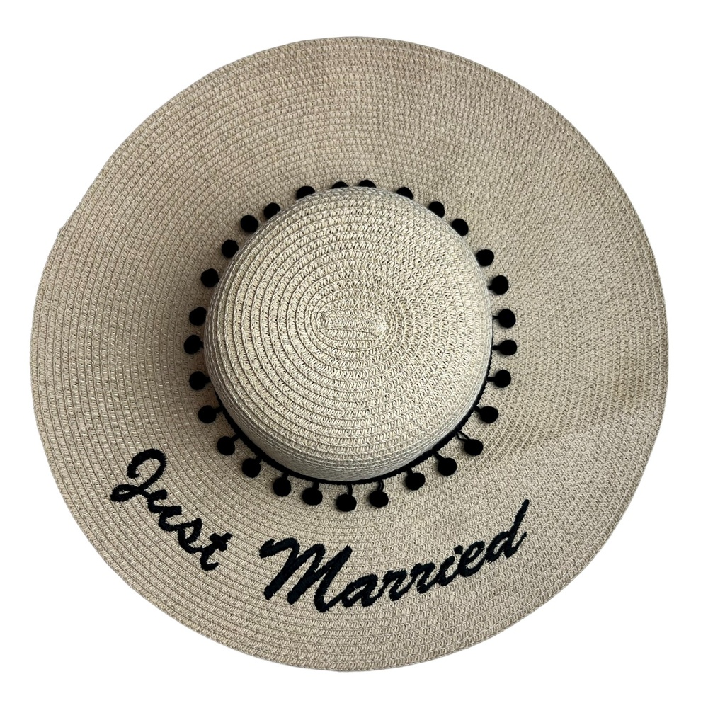 Altar'd‎ State Just Married Embroidered Packable Straw Paper Hat Pom Pom Summer